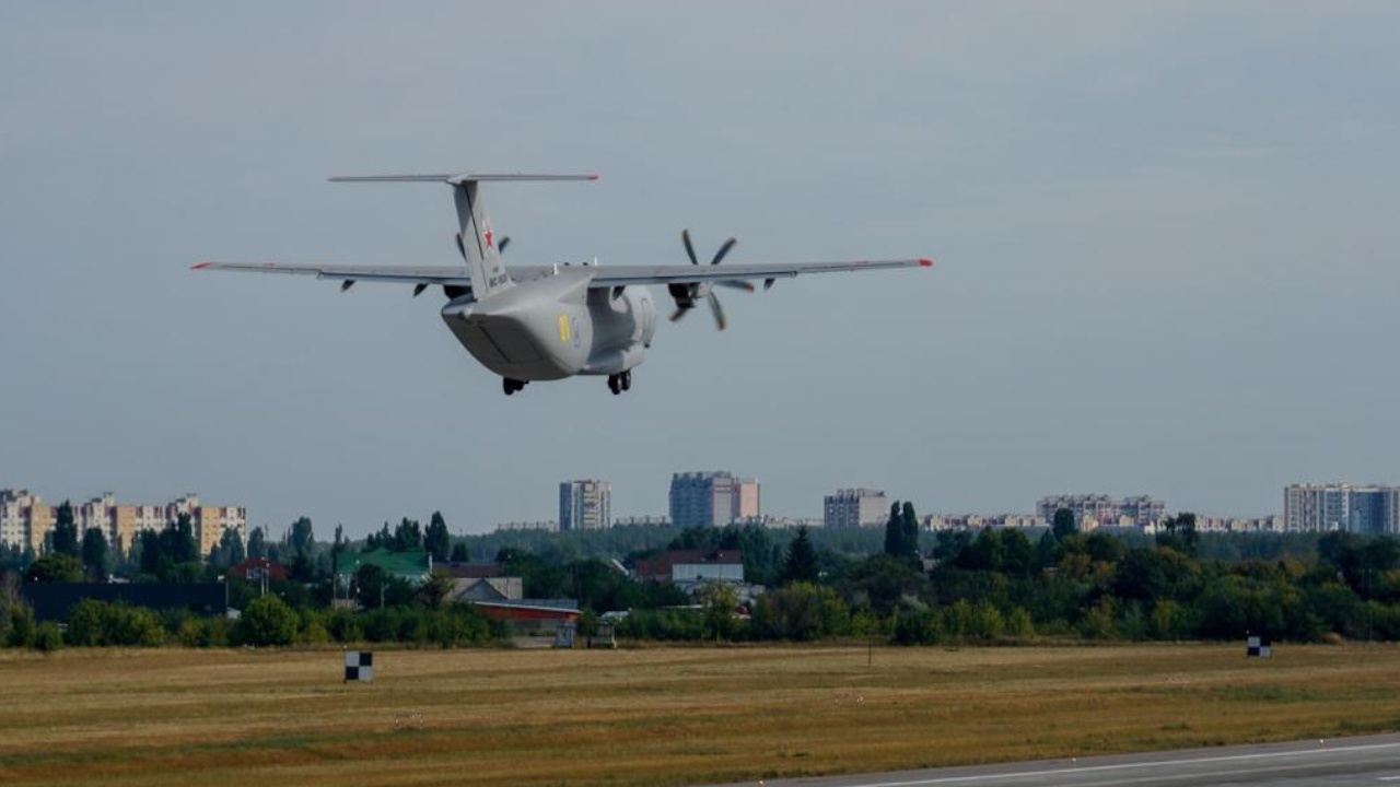 Новый военно-транспортный Ил-112В прибыл в Подмосковье для участия в «Армии-2021» - Vimarsana News