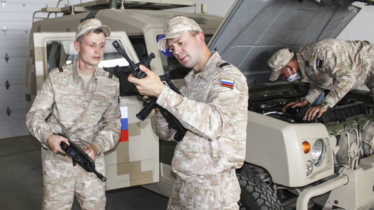 Участники конкурса АрМИ «Безопасная среда» в Китае выбрали технику и вооружение - Vimarsana News