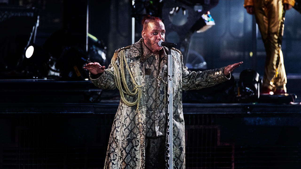 Лидер Rammstein выступит на фестивале «Спасская башня» на Красной площади