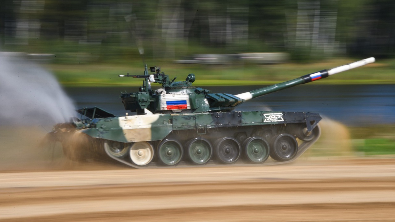 танковый биатлон 2014 1 выпуск. армейские игры танковый биатлон. армия 2021 танковый биатлон. полигон алабино танковый биатлон. т-72б3 танковый биатлон.