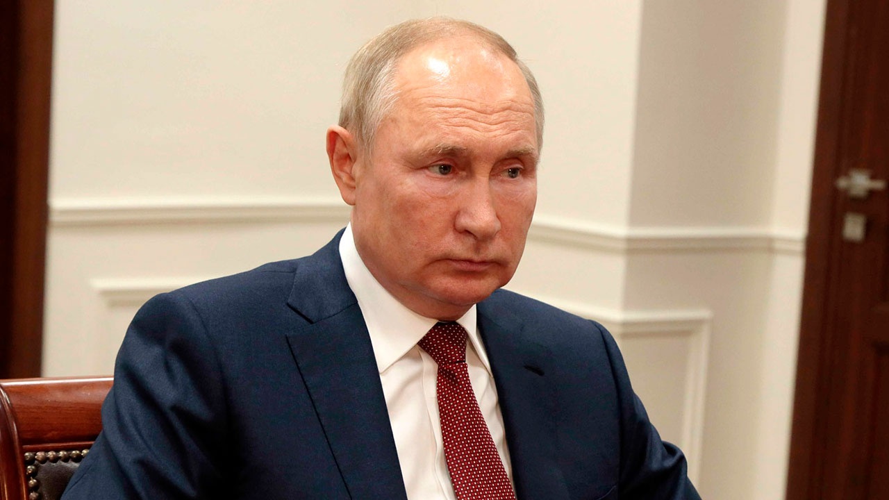 Путин объяснил значимость обсуждения Хабаровского процесса в контексте попыток переписать историю