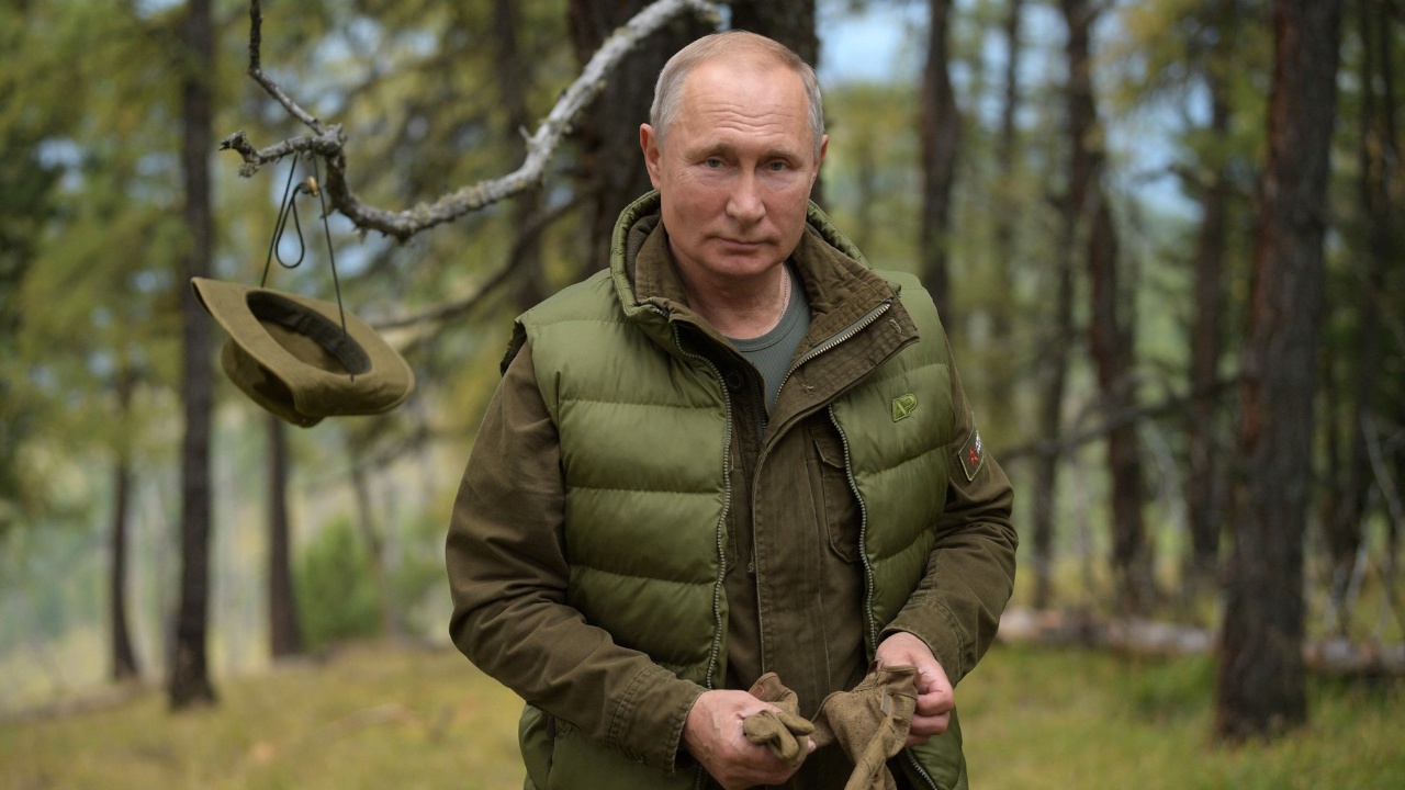 В Кремле рассказали об отдыхе Путина и Шойгу в сибирской тайге