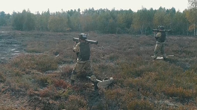 Новейшие БМП Б-19 с боевым модулем «Эпоха» впервые применили на учениях «Запад-2021» Новейшие БМП Б-19 с боевым модулем «Эпоха» впервые применили на учениях «Запад-2021»