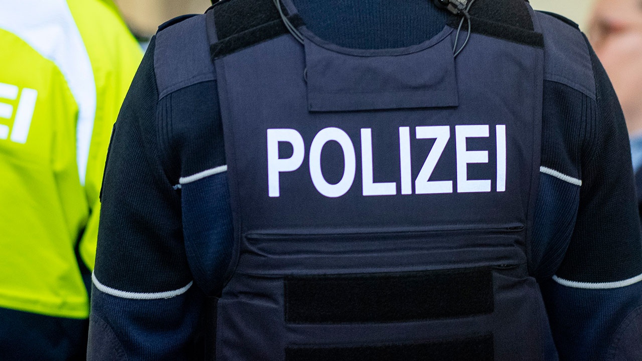 Немецкие полицейские сообщили об угрозе синагоге в Хагене и начали спецоперацию