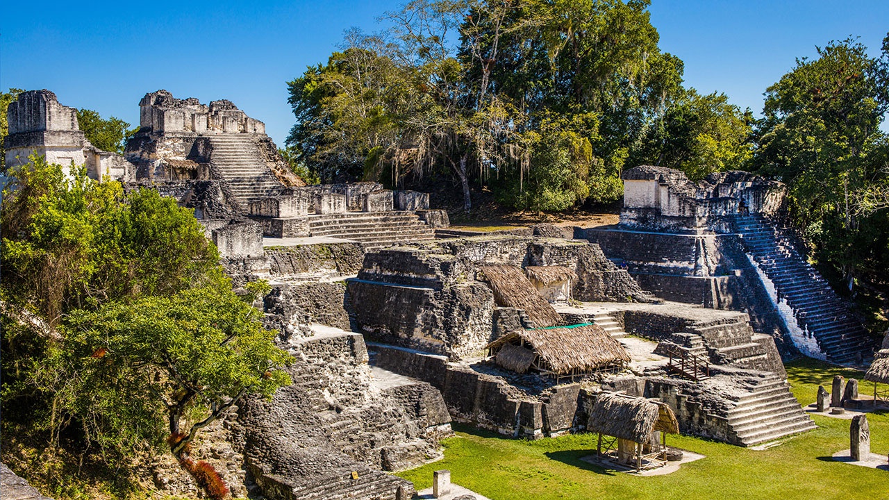 Под холмами в Гватемале нашли заброшенную цитадель древнего «города богов»