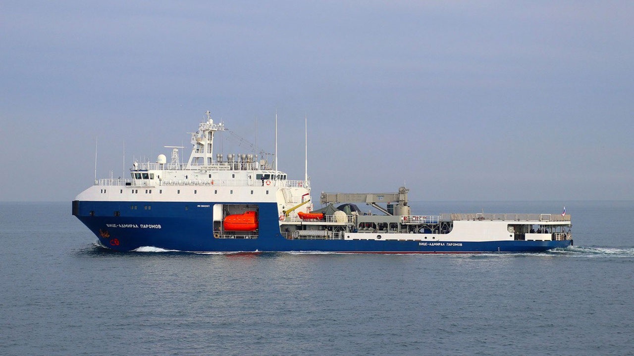 Малый морской танкер «Вице-адмирал Паромов» начал прохождение черноморских проливов 