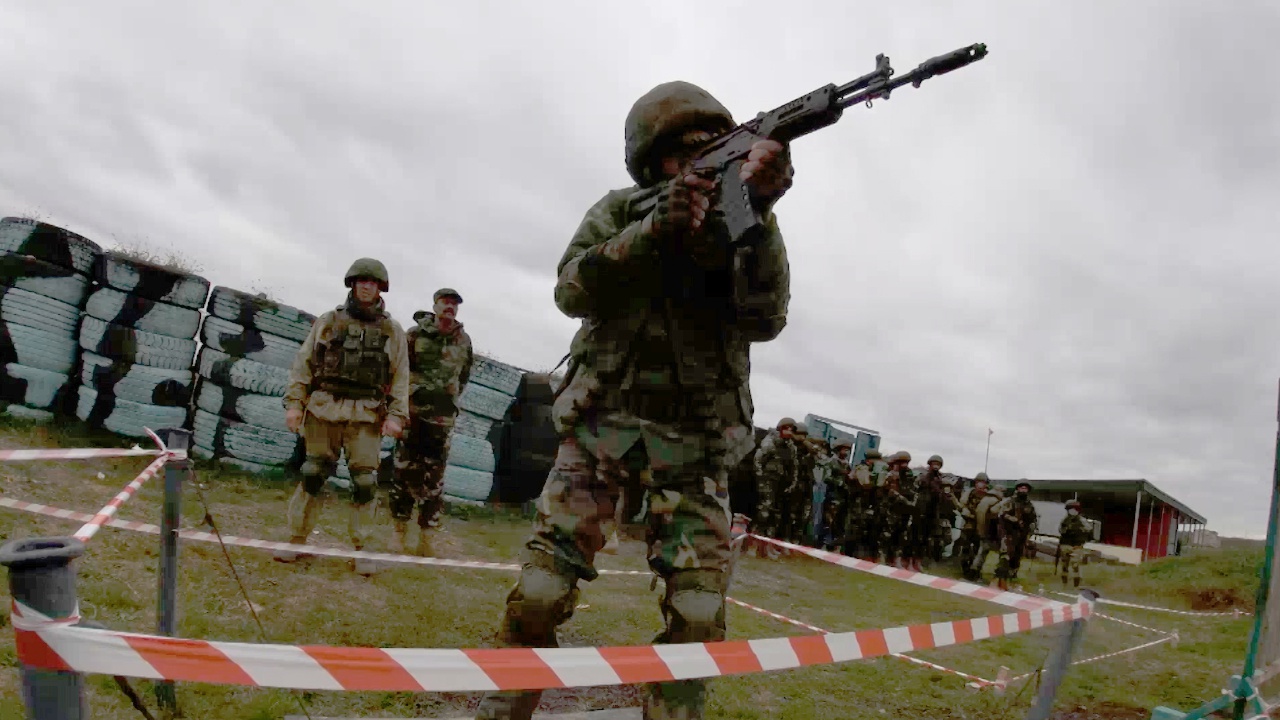 Волгоград захват штурм. Волгоград захват штурм. Захват здания спецназом. Волгоград захват штурм. Бойцы омона росгвардии.