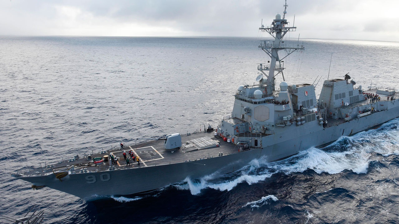 Минобороны РФ пригласило военного атташе США в связи с инцидентом с американским эсминцем 