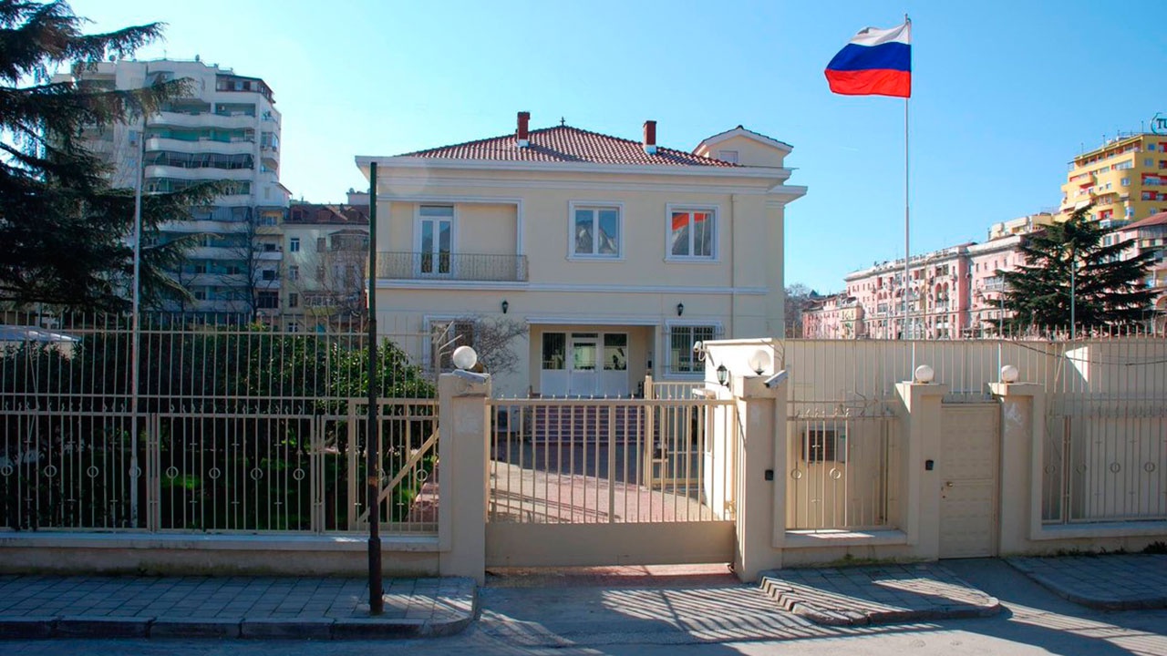 Посольство РФ прокомментировало неподтвержденные версии гибели россиян в Албании