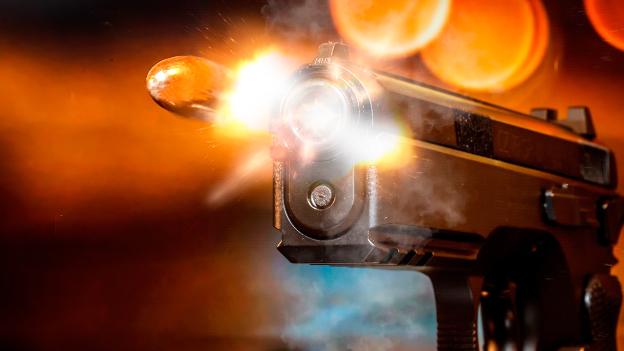 СМИ: пистолет Болдуина был заряжен одним боевым патроном