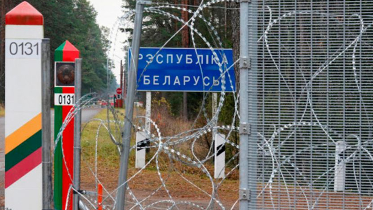 Глава МВД Литвы назвала стоимость строительства забора на границе с Белоруссией