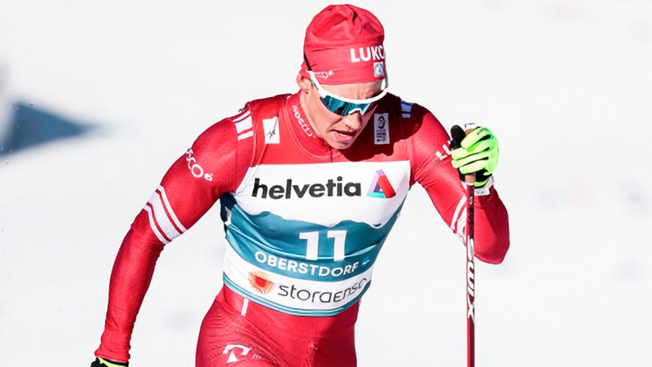 Лыжник Александр Терентьев завоевал золото на первом этапе Кубка мира в Финляндии
