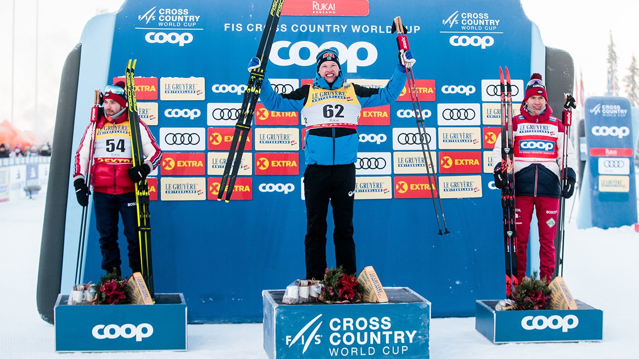 Лыжники Червоткин и Большунов завоевали «серебро» и «бронзу» на этапе Кубка мира