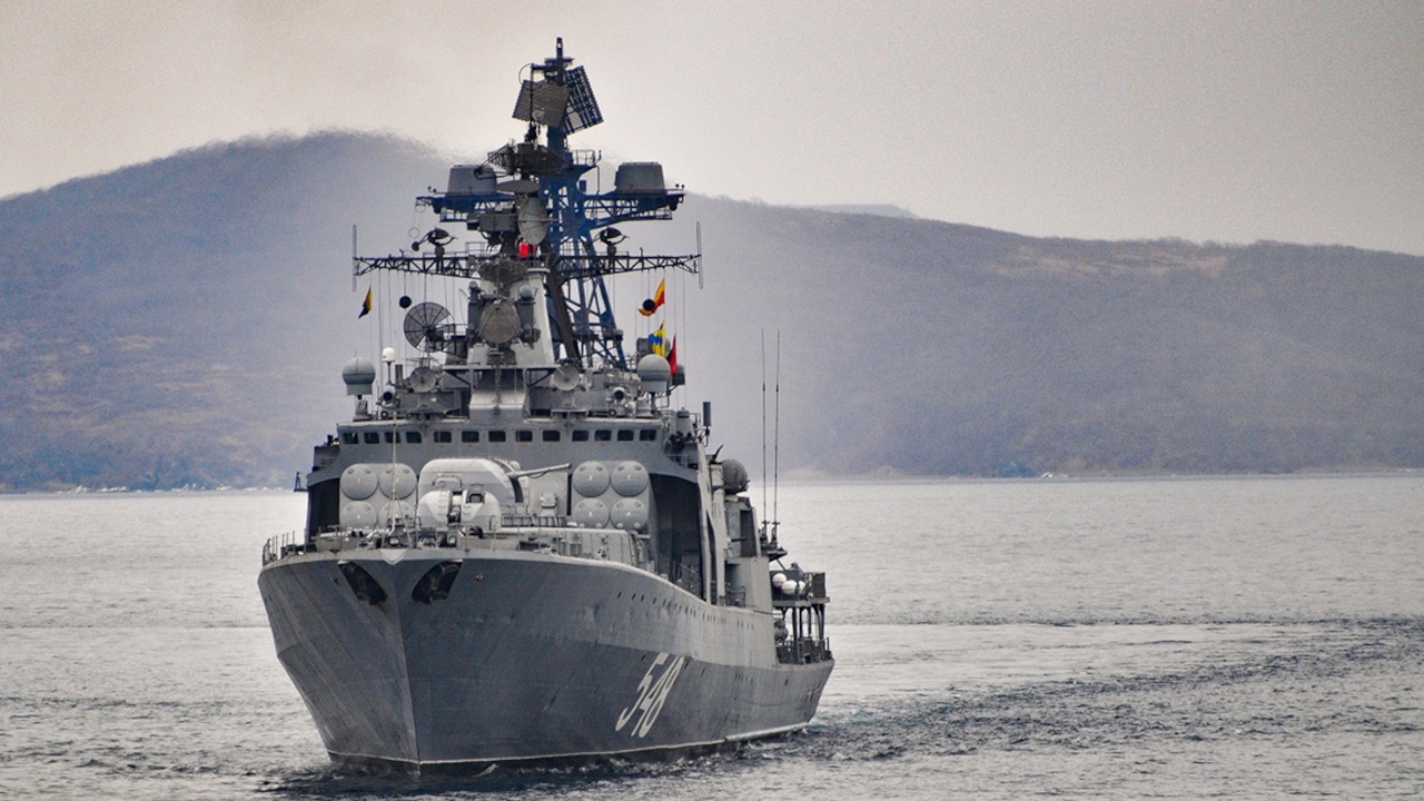 БПК «Адмирал Пантелеев» прибыл в Индонезию на морские учения «Россия - АСЕАН»