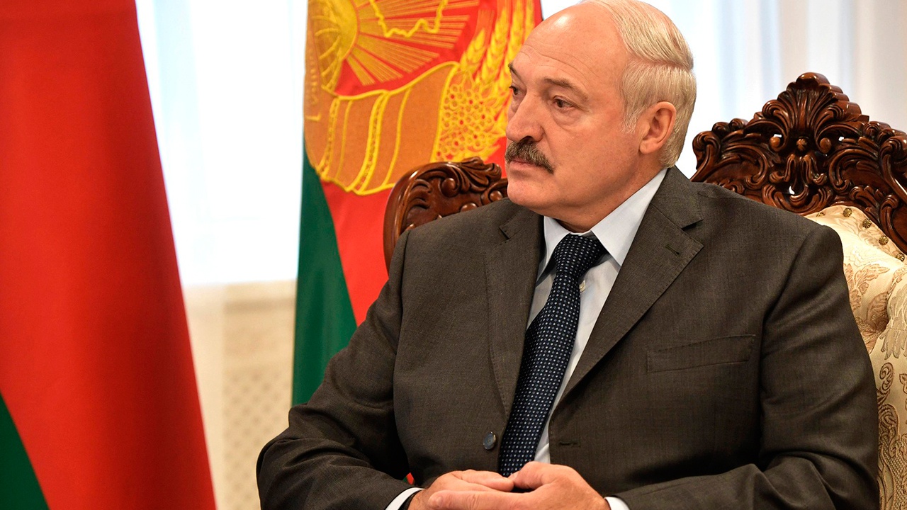 Лукашенко заявил о готовности разместить на территории Белоруссии ядерное оружие