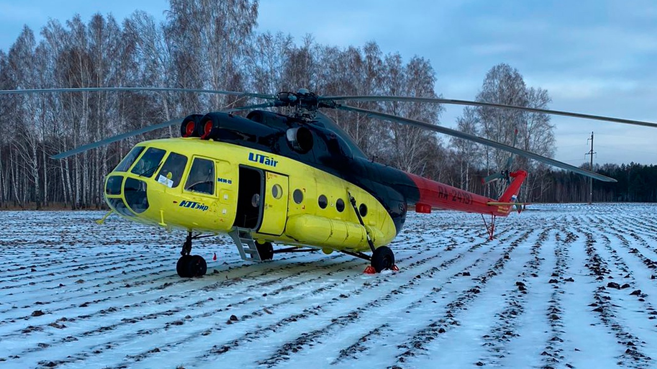 Вертолет Ми-8 совершил аварийную посадку под Тюменью