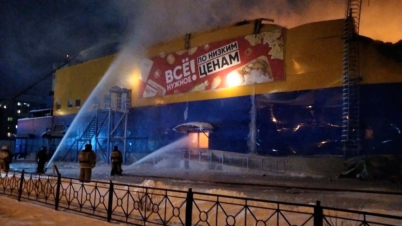 МЧС сообщило о ликвидации пожара в томском ТЦ