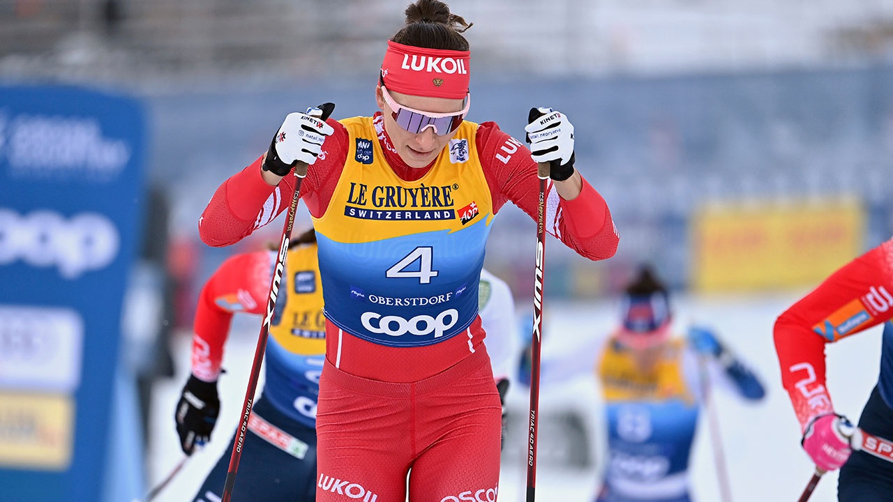 Наталья Непряева завоевала золото в масс-старте «Тур де Ски»