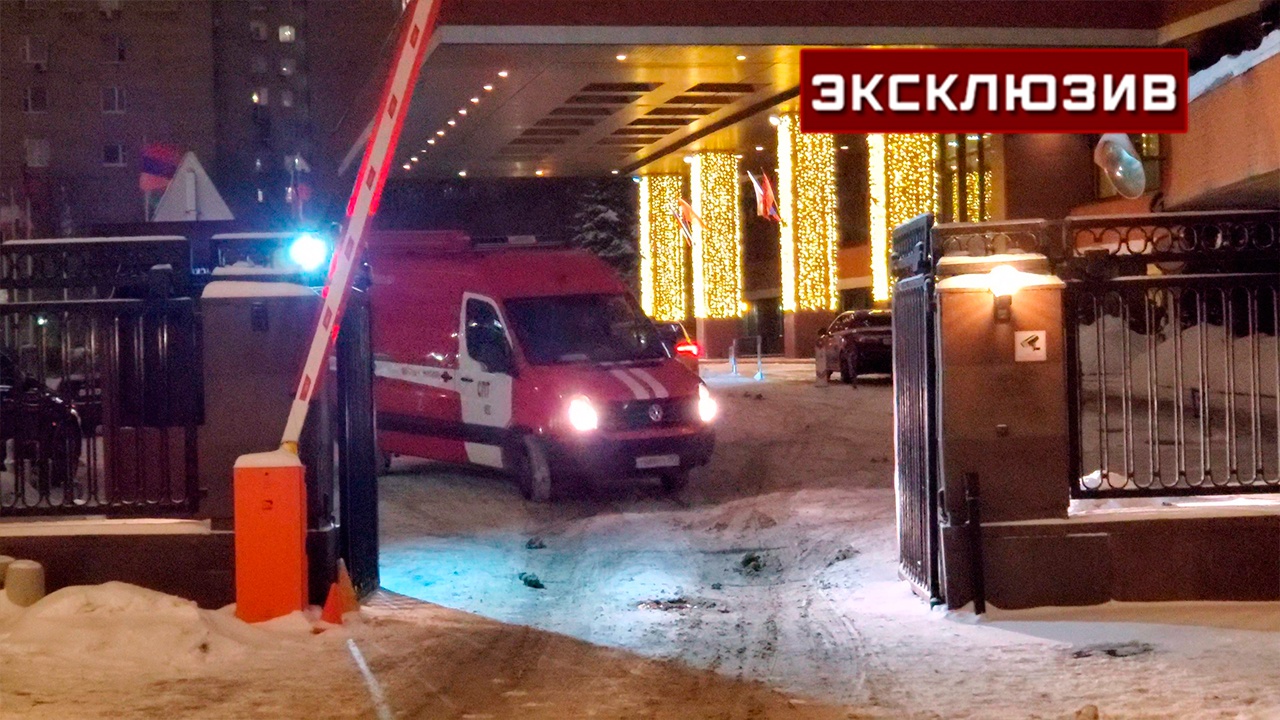 Падение лифта в петербурге. В Москва Сити упал лифт. Упал лифт в Москве сегодня.