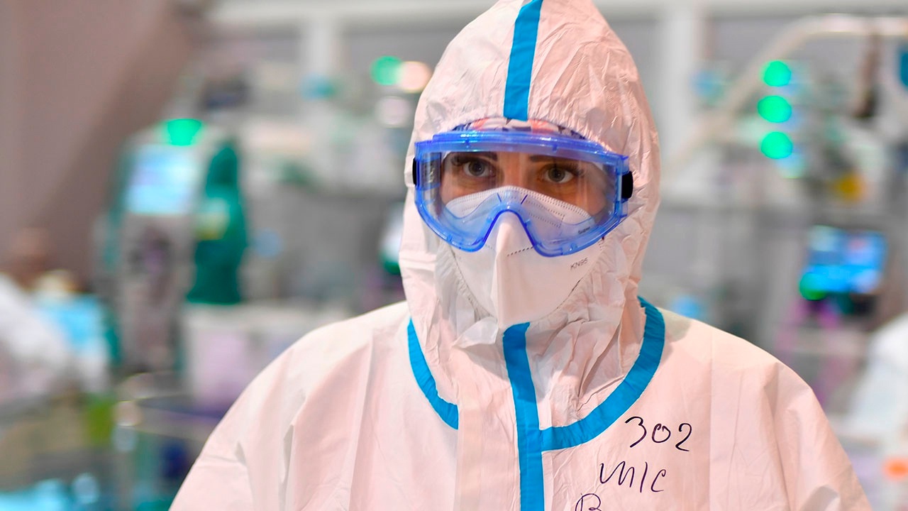 Вирусолог спрогнозировал окончание пандемии после «омикрона»