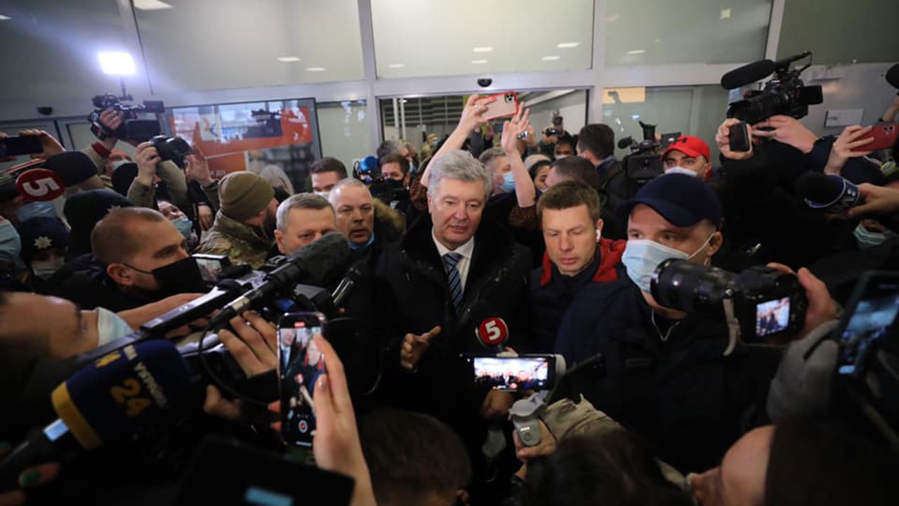 Порошенко прибыл в здание суда Киева