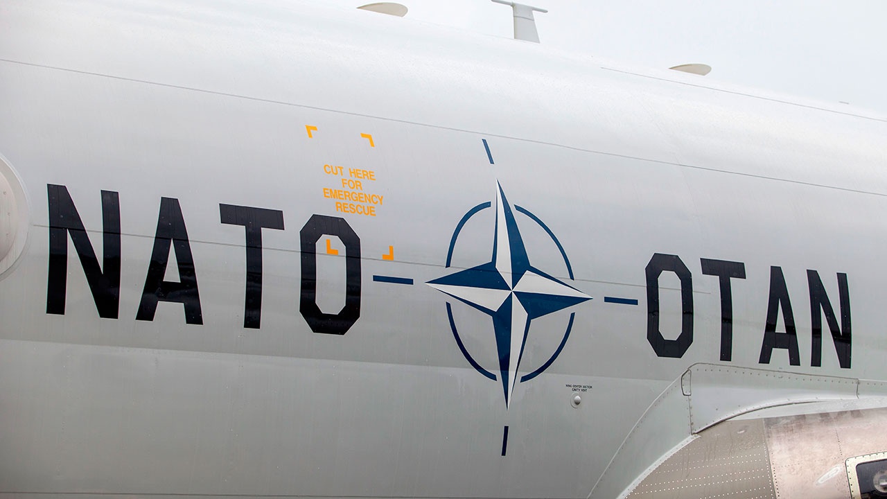 Генсек НАТО заявил, что Европе необходимо улучшить оборонную промышленность
