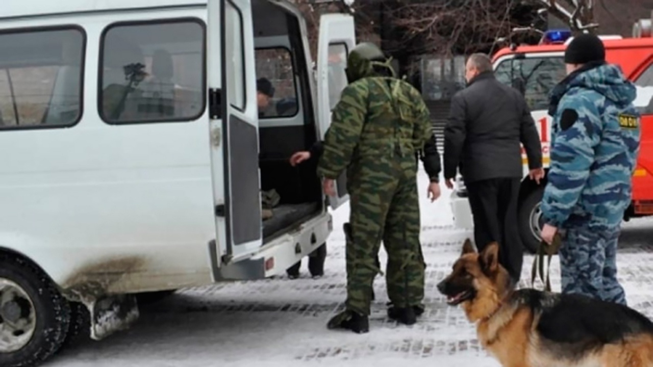 В Красноярске эвакуировали все детские сады из-за угрозы минирования