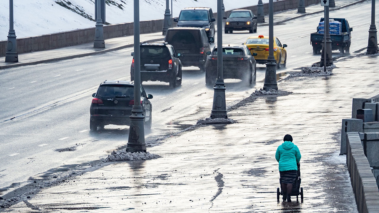 Метеоролог рассказал об аномально теплой погоде в России в ближайшие дни