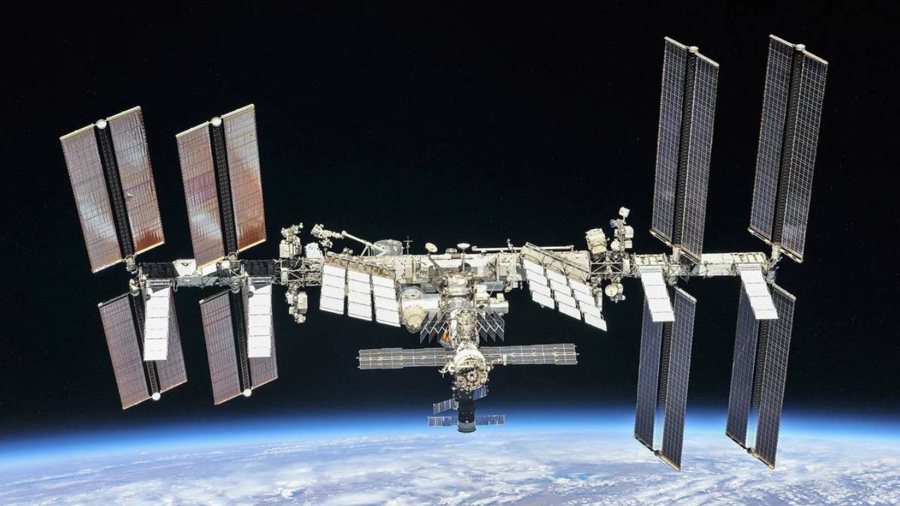 Российский космонавт рассказал о планах США затопить МКС