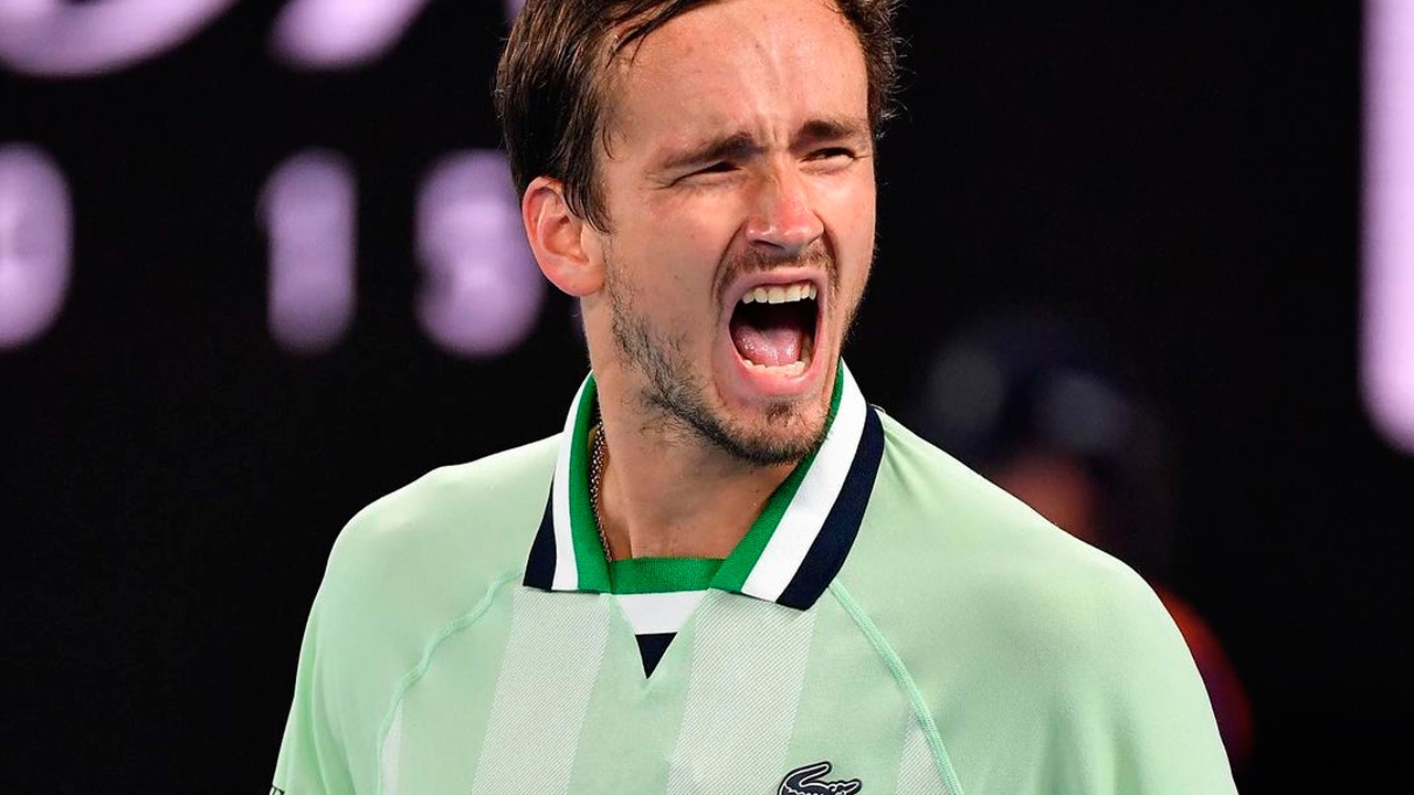 Медведев пробился в финал Australian Open