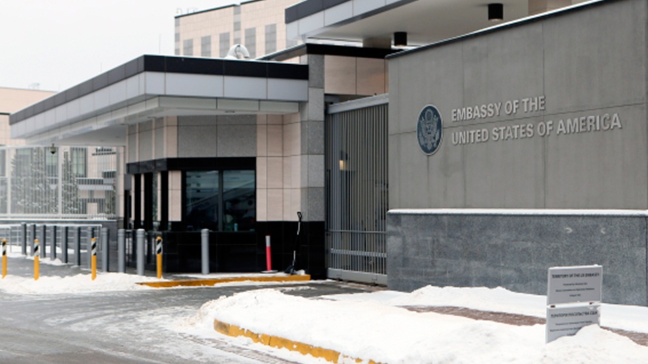 Посольство США на Украине разъяснило порядок эвакуации части своих дипломатов 