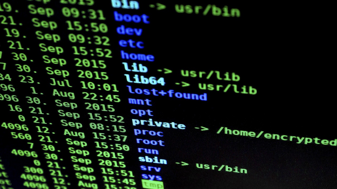 Хакеры из Anonymous признали ответственность за атаку на сайт RT и ресурсы правительства РФ