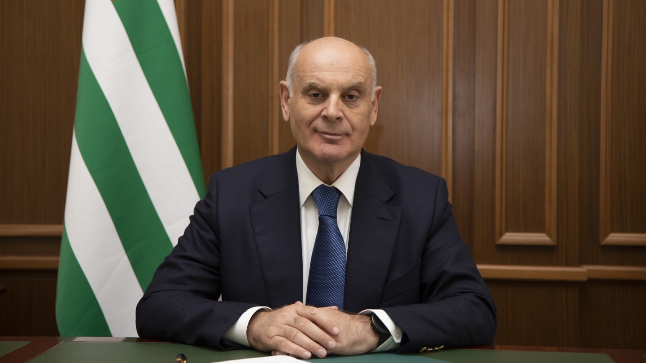Абхазия признала независимость ДНР и ЛНР