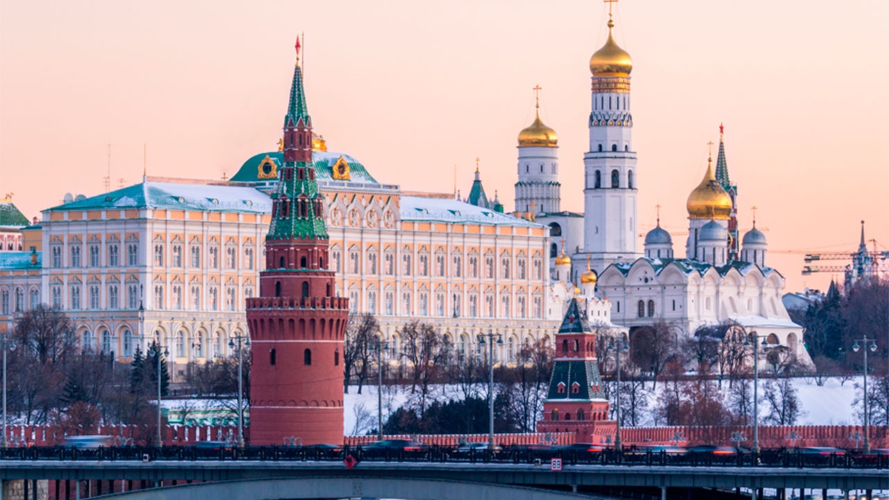 В Кремле заявили об индифферентном отношении Путина к западным санкциям
