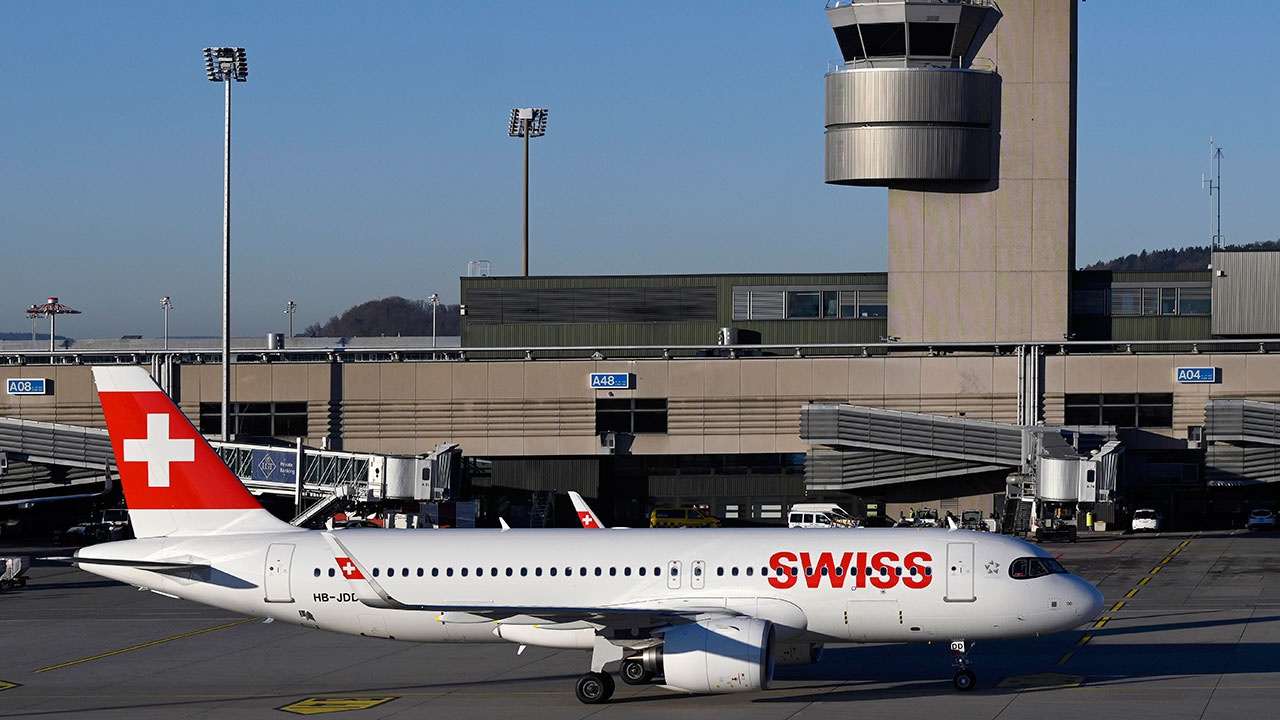 Россия ограничила полеты самолетов Швейцарии в своем воздушном пространстве