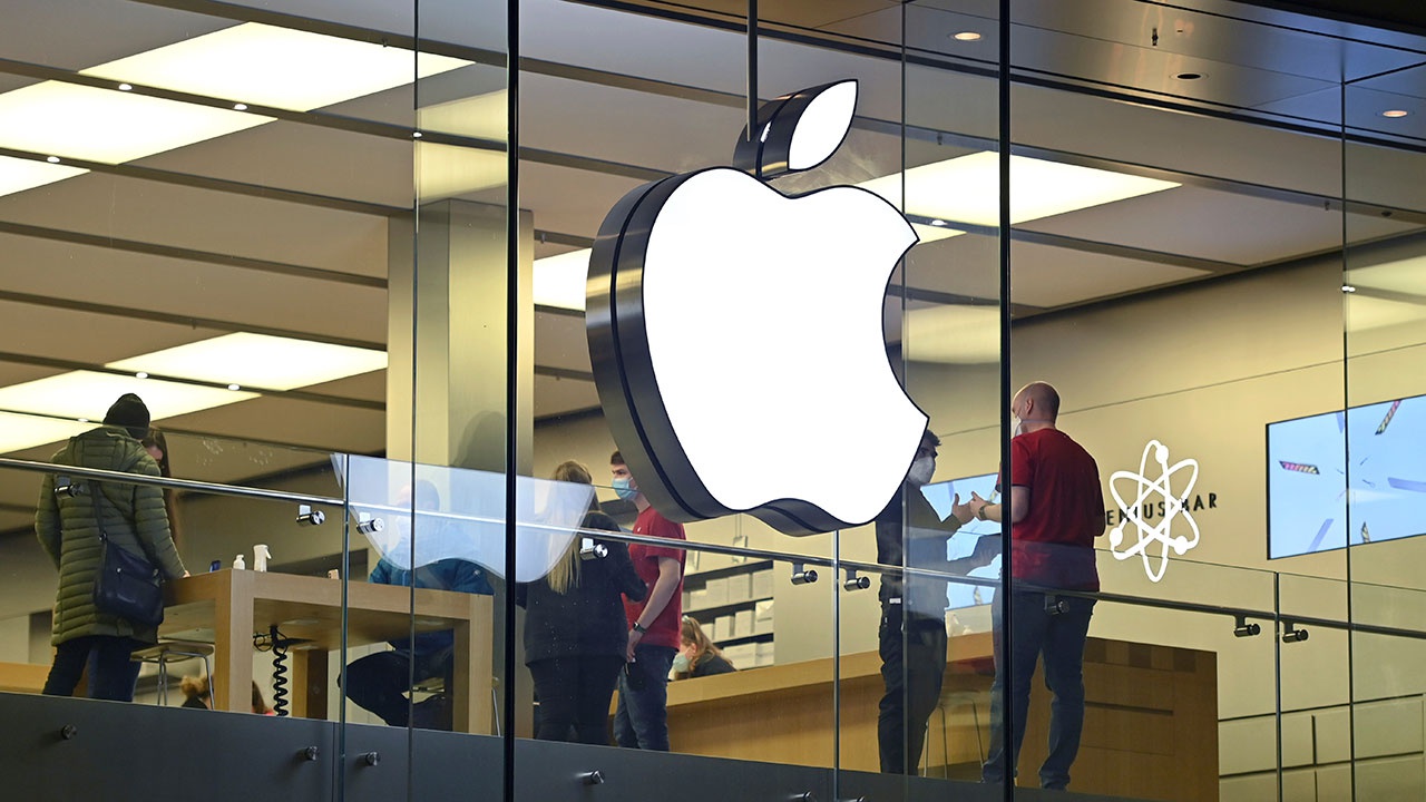 Apple ограничила работу Apple Pay в России