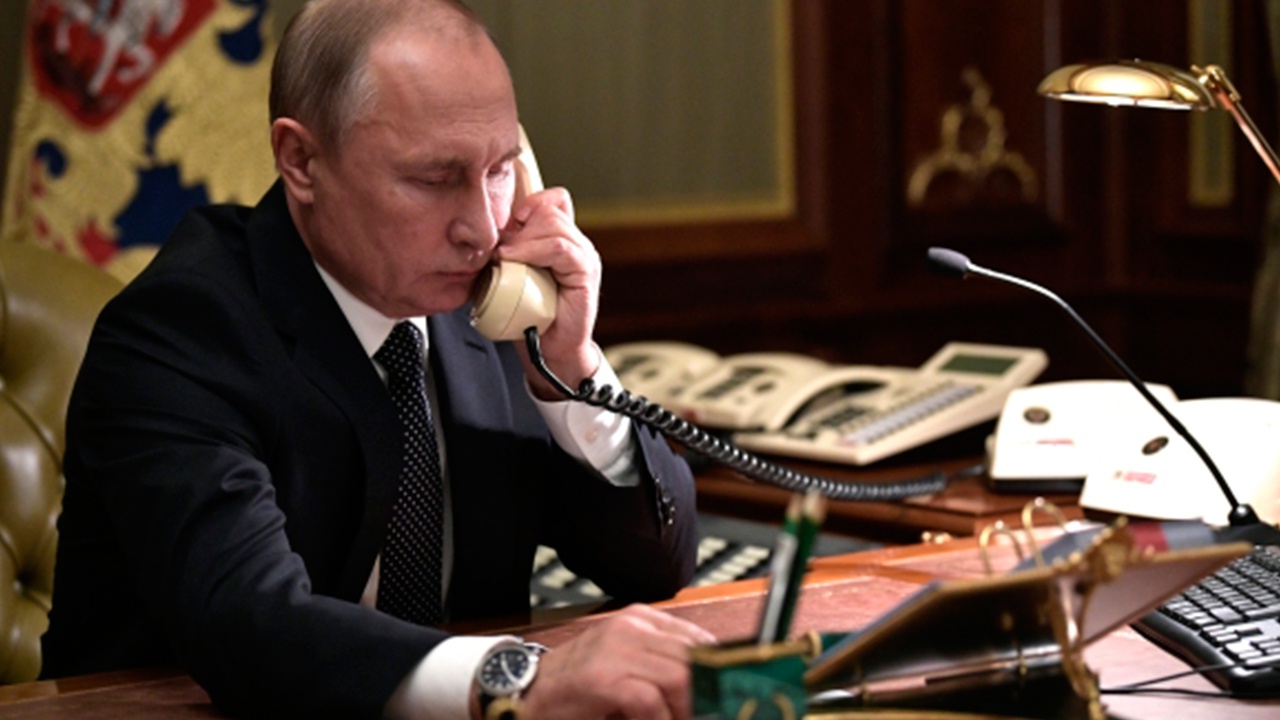 Путин, Макрон и Шольц обсудили ситуацию на Украине
