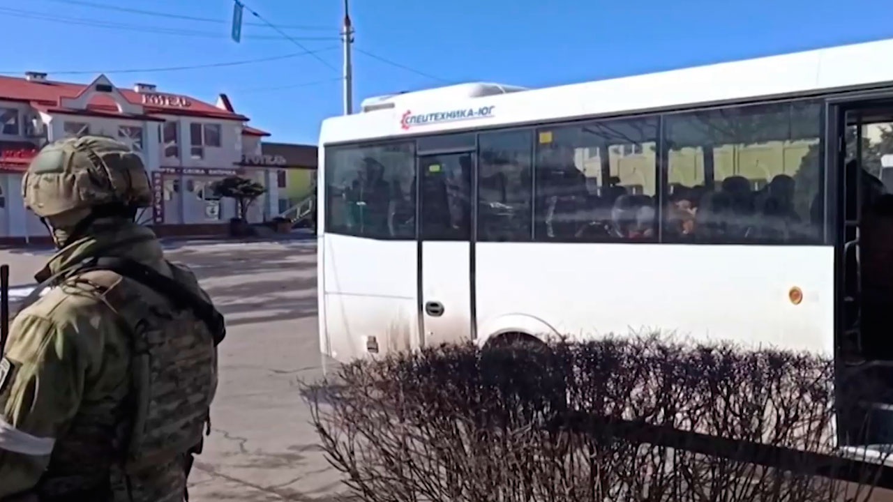 херсон вс. херсон вс. колонна бронетехники. херсон вс.