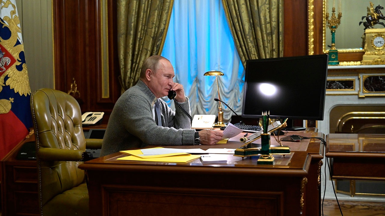 Путин на переговорах