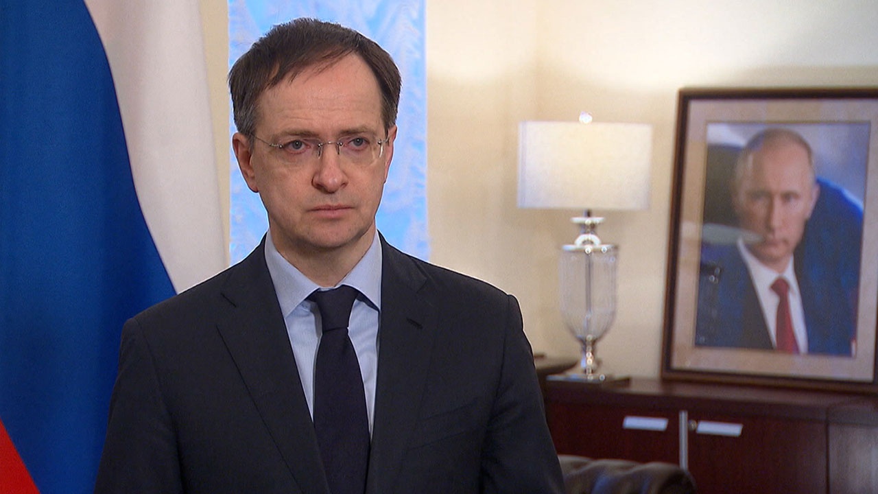 переговоры в турции мединский. переговоры россии и украины в турции 2022. мединский украина. владимир мединский. русская делегация на переговорах.