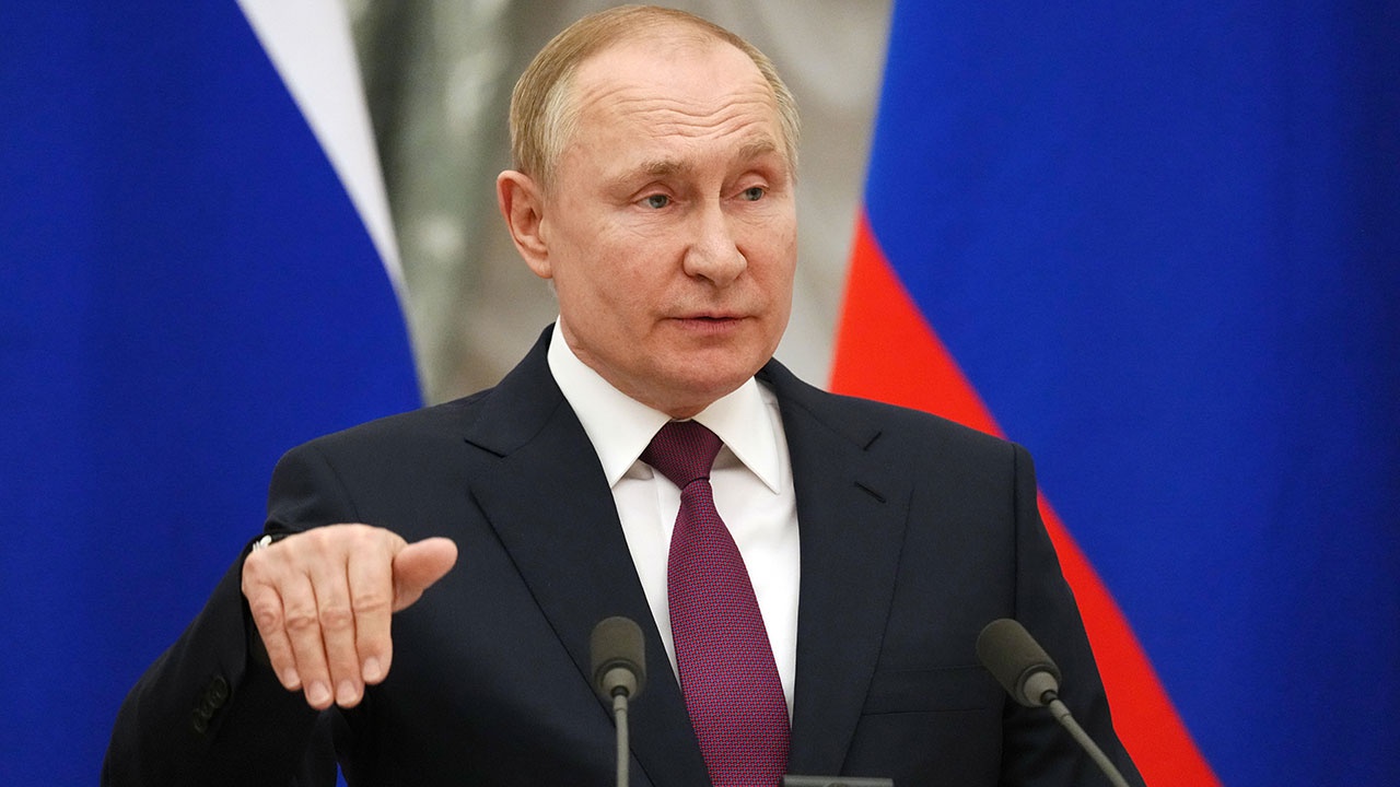 Путин заявил Шольцу, что Украина стремится затянуть переговоры с РФ