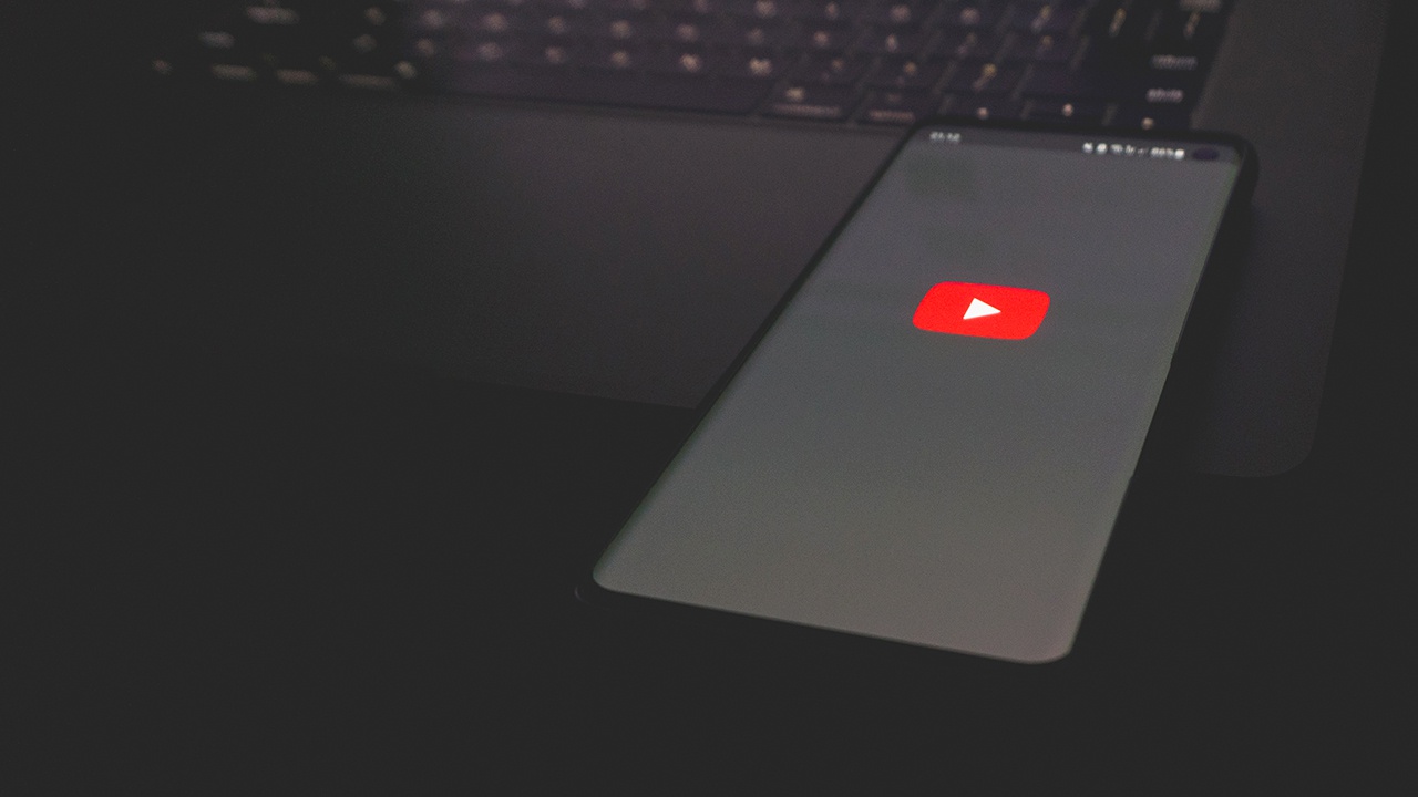 YouTube заблокировал канал пранкеров Лексуса и Вована