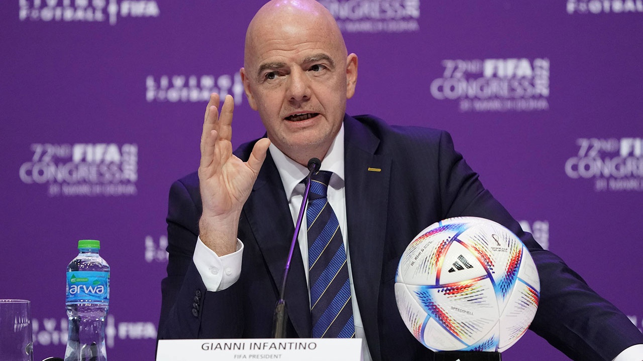 Глава FIFA не рассматривает вариант исключения РФС из организации