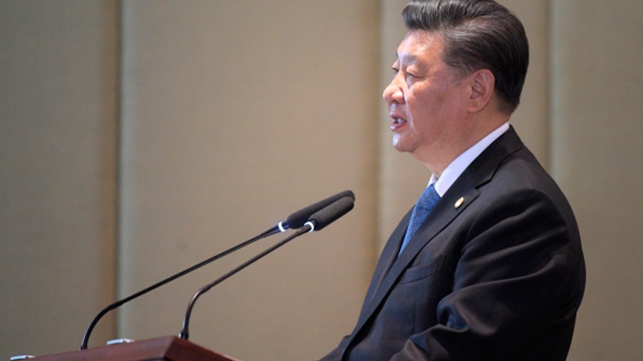 Си Цзиньпин обвинил менталитет холодной войны в подрыве безопасности на всей планете