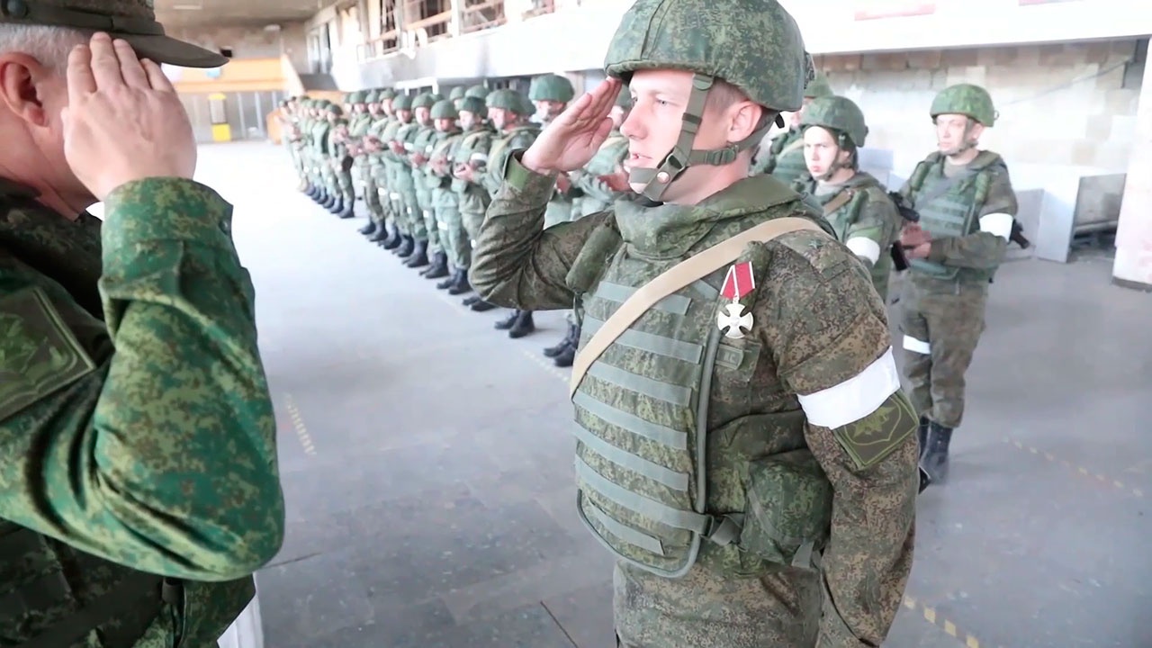 Начальник штаба ЮВО наградил проявивших мужество и героизм в ходе спецоперации