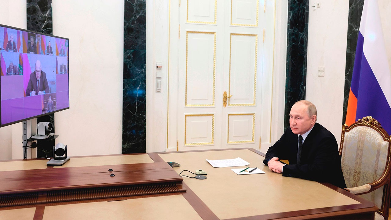Путин обсудил с Совбезом РФ спецоперацию на Украине и вступление Финляндии и Швеции в НАТО
