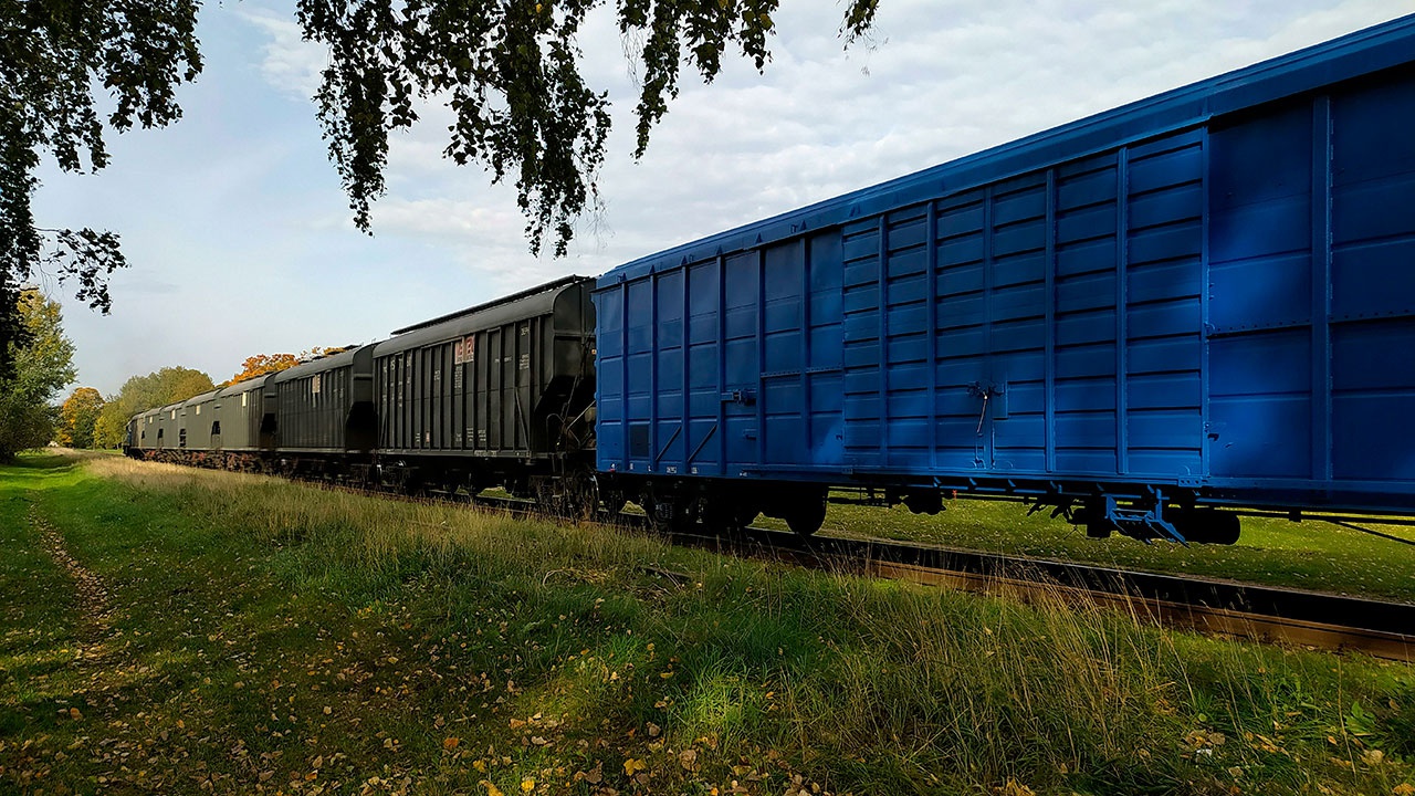 Латвия приостановила железнодорожный транзит военных грузов из Белоруссии