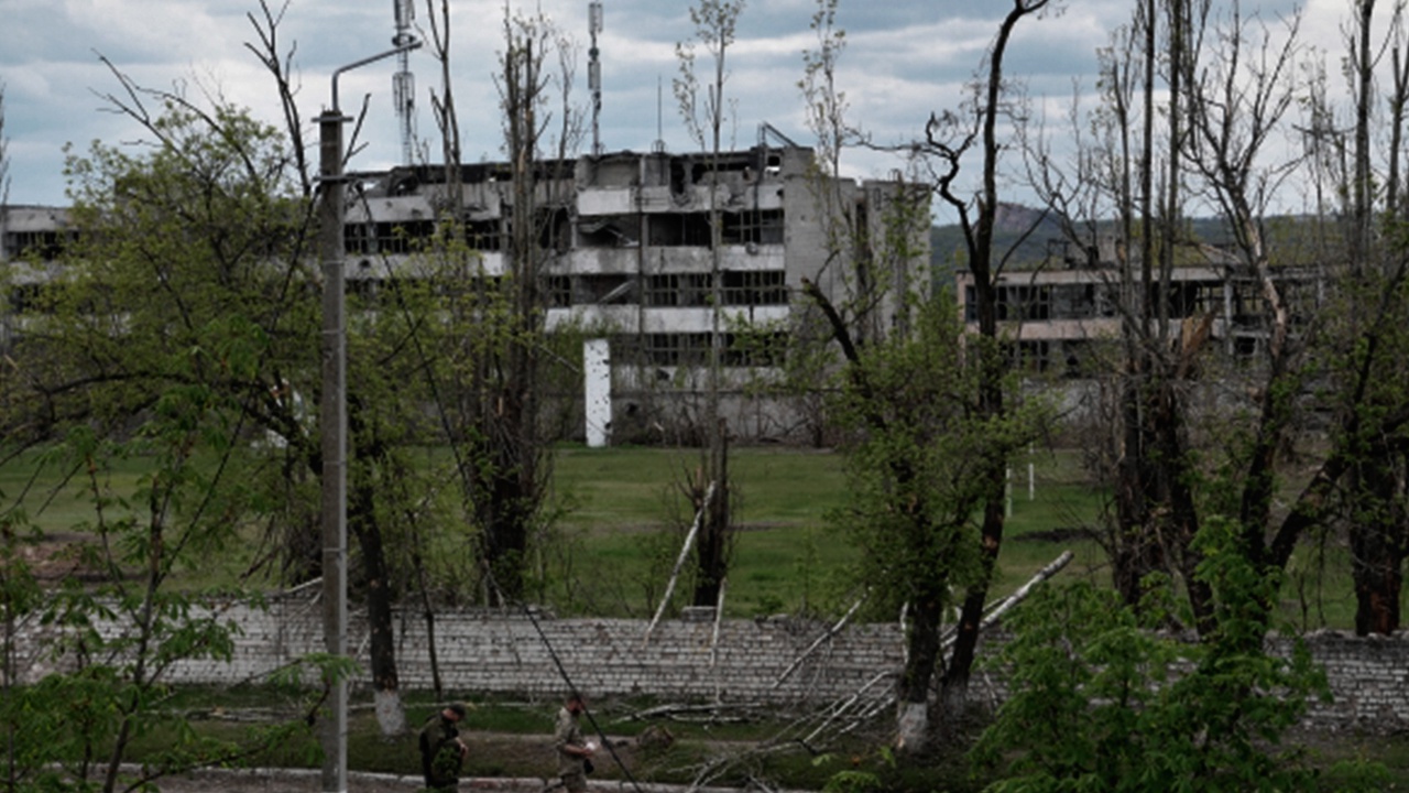 Тысячи тонн аммиака: как при отступлении ВСУ заминировали химзавод «Заря» в Рубежном