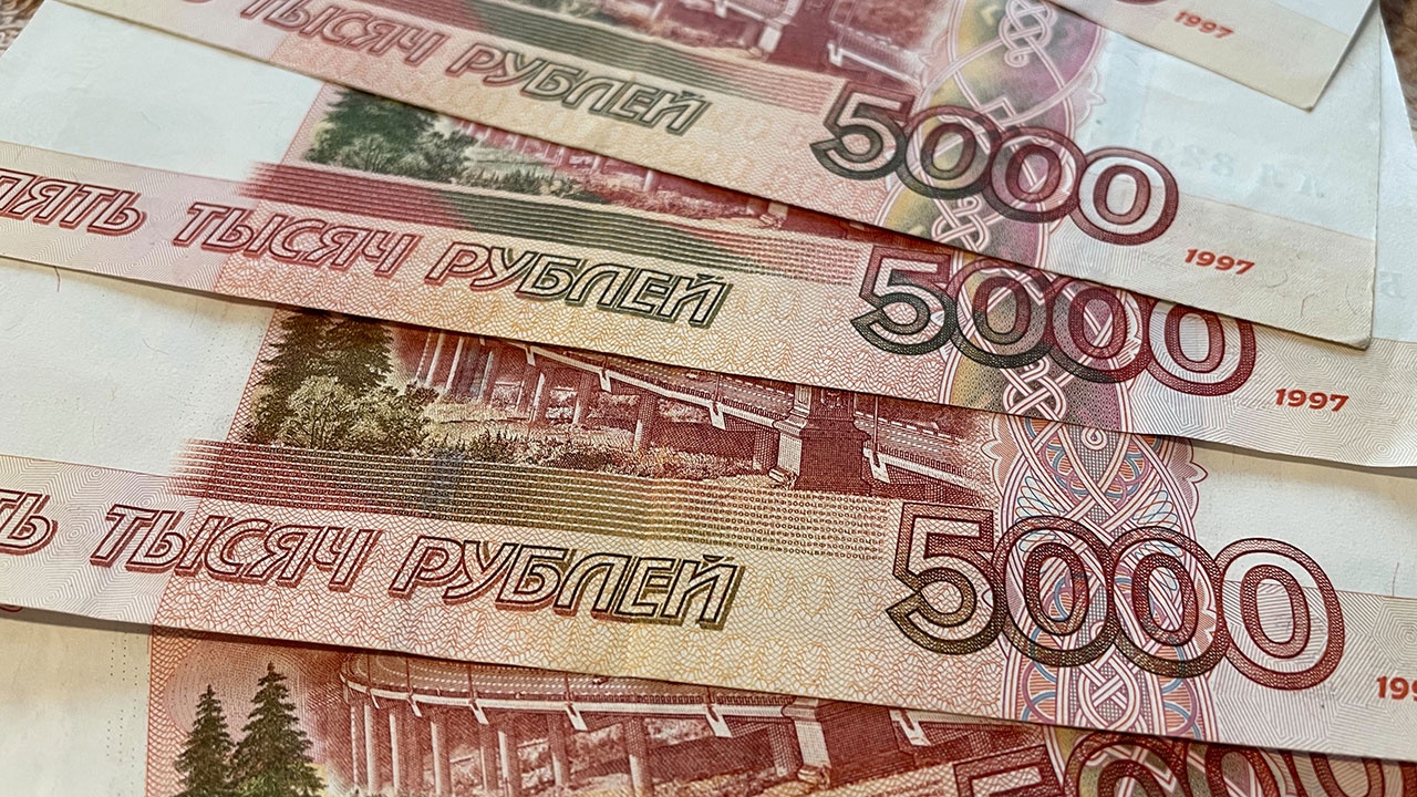В России нашли способ совершать выплаты по госдолгу в рублях без дефолта