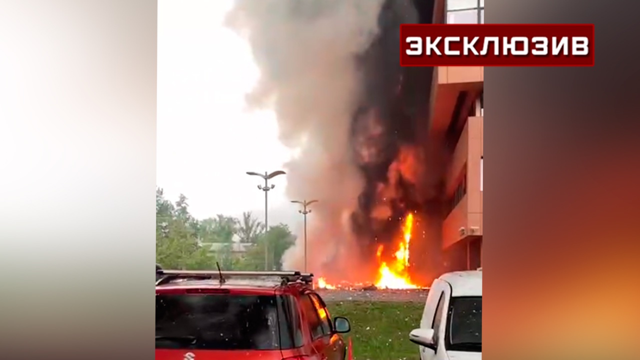 Почему начался пожар в крокусе. Сильный пожар в Москве сейчас. Пожар в бизнес центре в Москве 3 июня 2022. Пожар в Чайковском. Сильный пожар произошел в Татарстане.